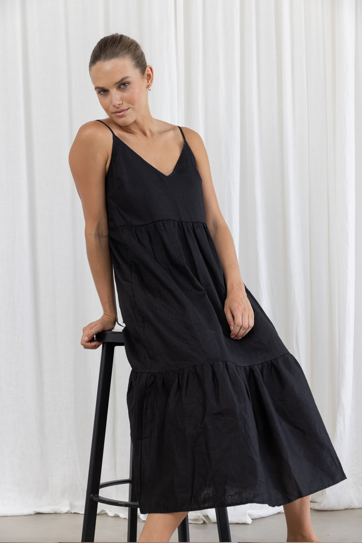 ALORA MIDI DRESS - BLACK