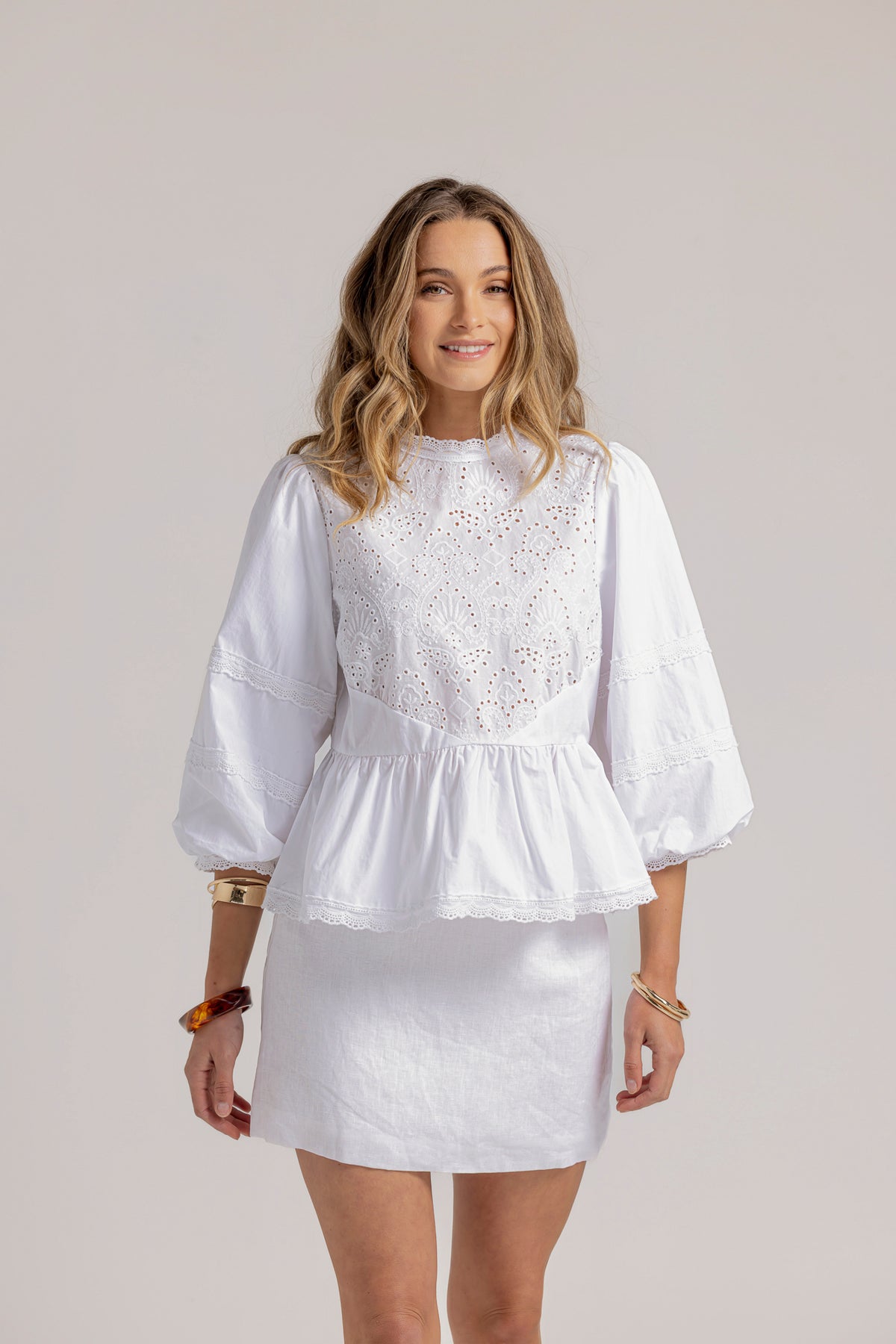 EVIE MINI SKIRT - WHITE