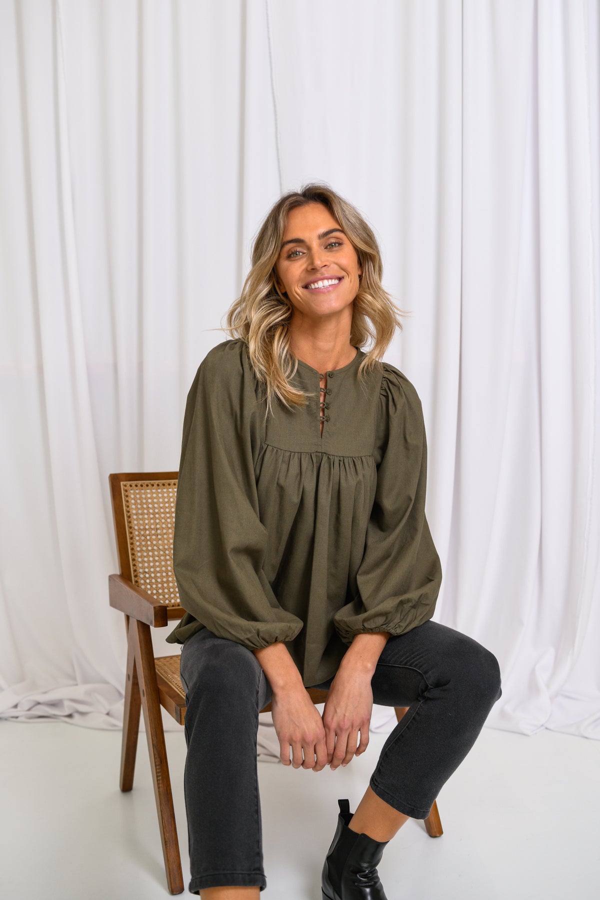 ZADA BLOUSE - KHAKI