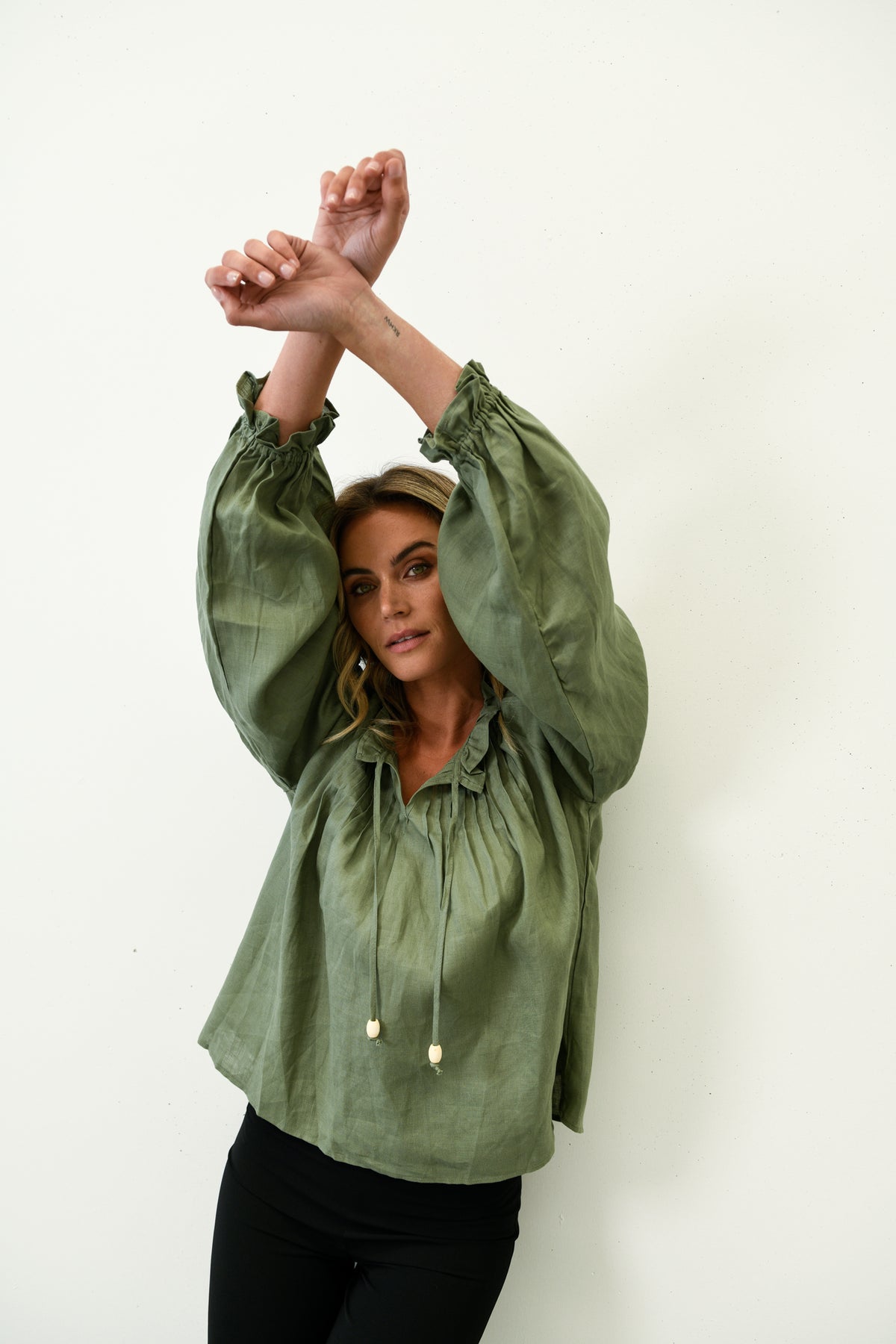 CHARLOTTE LINEN BLOUSE - KHAKI