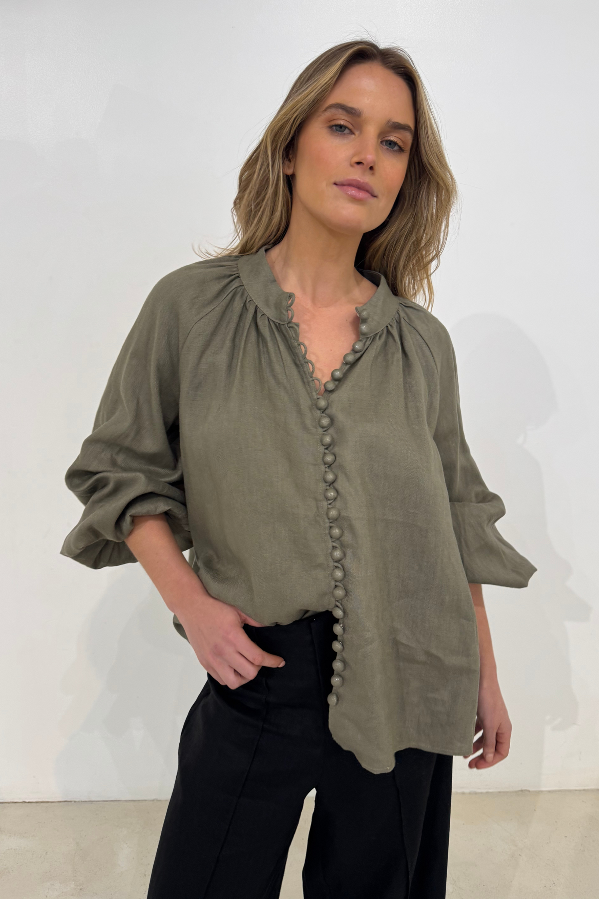 HANSEL BLOUSE - KHAKI
