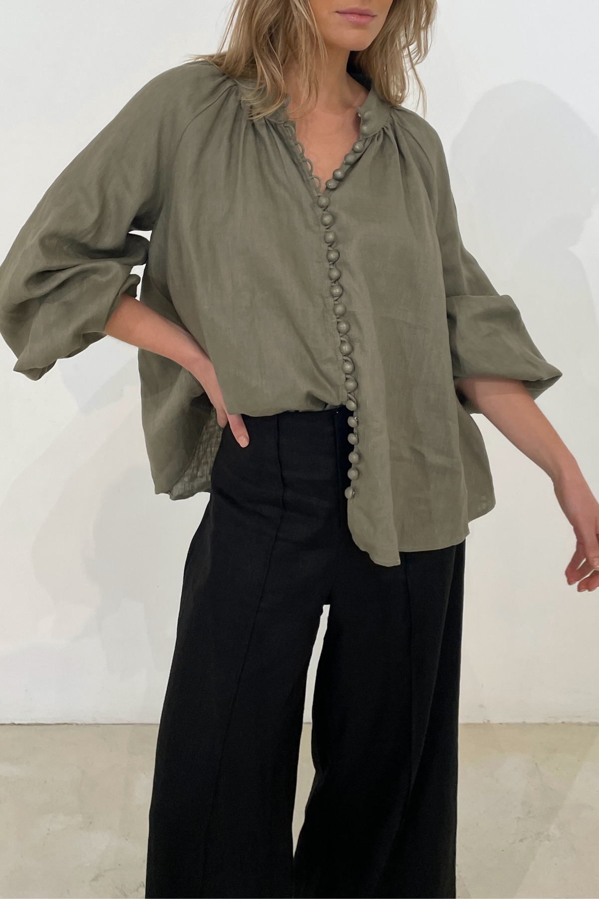 HANSEL BLOUSE - KHAKI