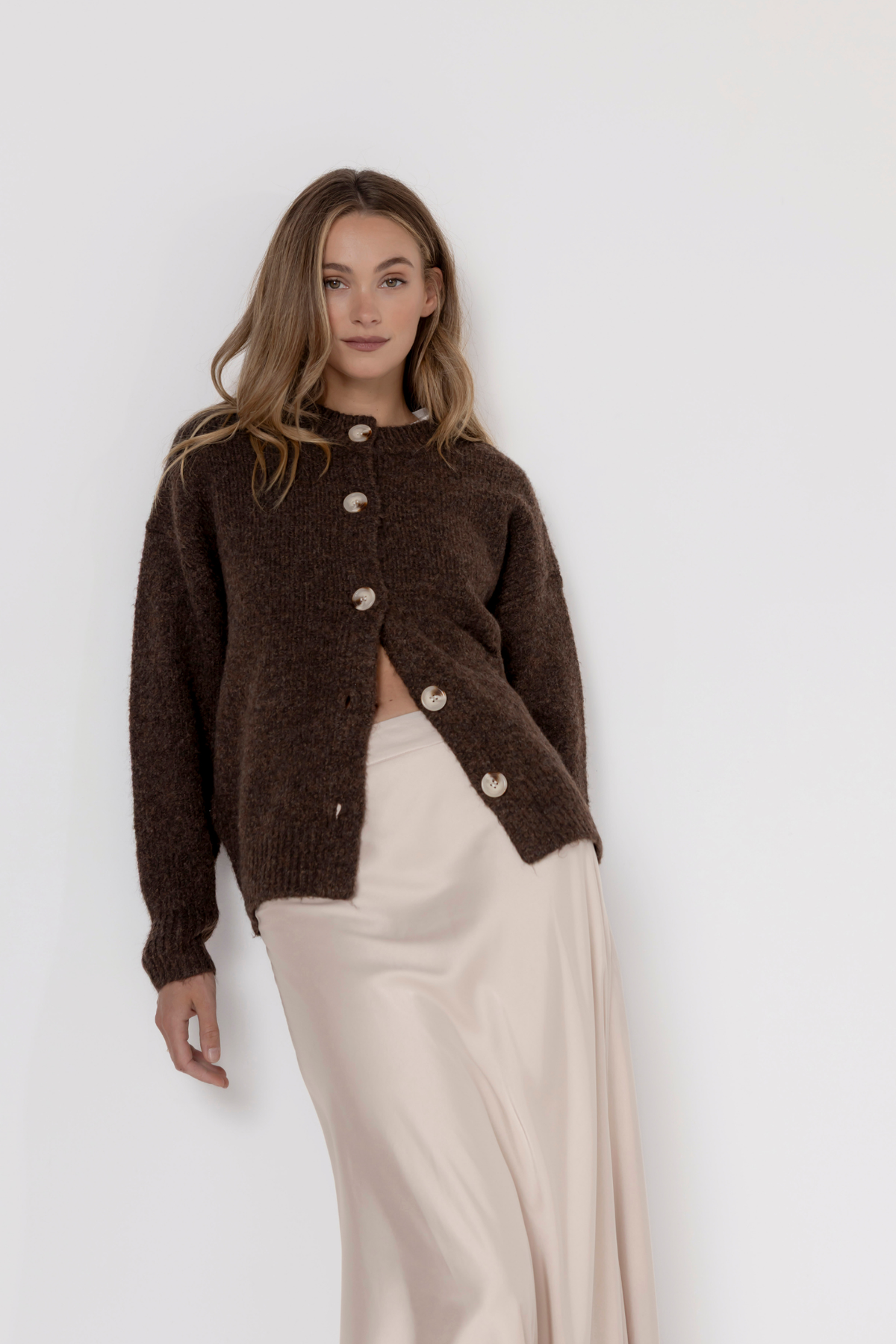 EASTON CARDIGAN - CHOCOLATE
