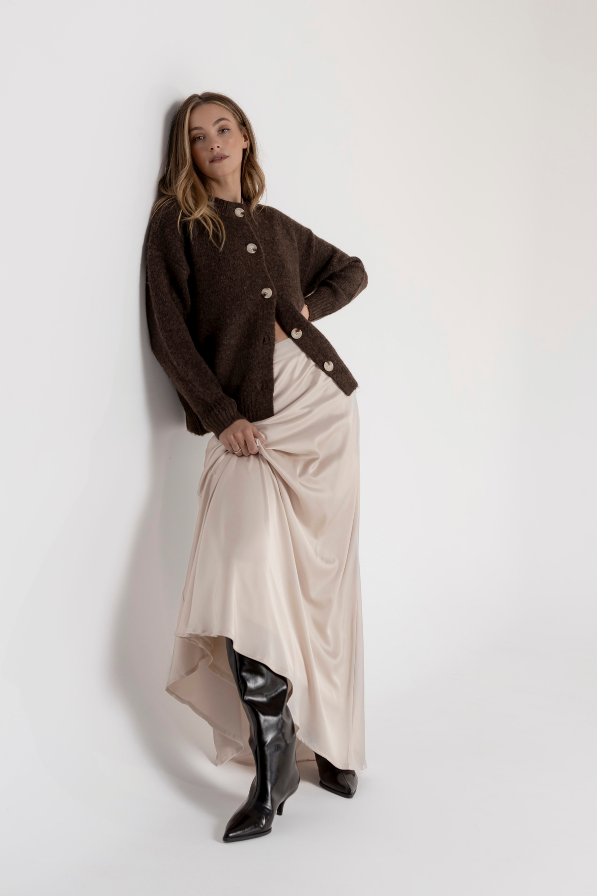 ROMI SATIN SKIRT - CHAMPAGNE