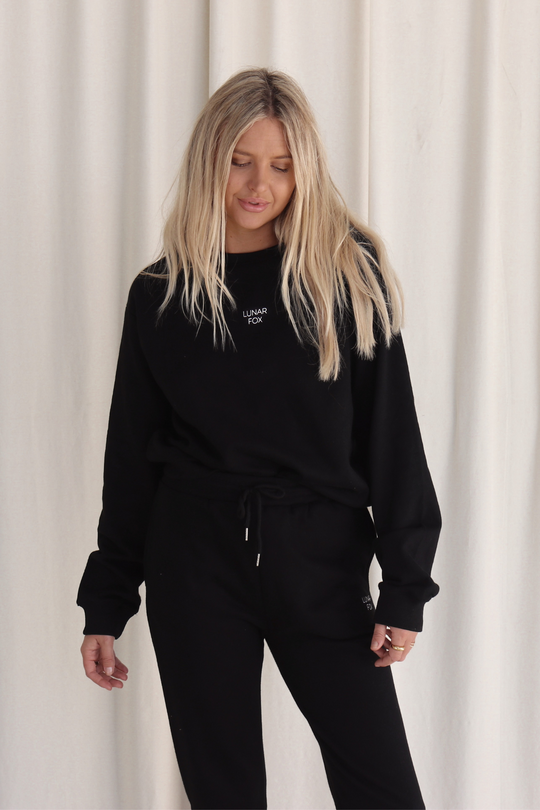 LUNAR LOGO SWEATER - BLACK