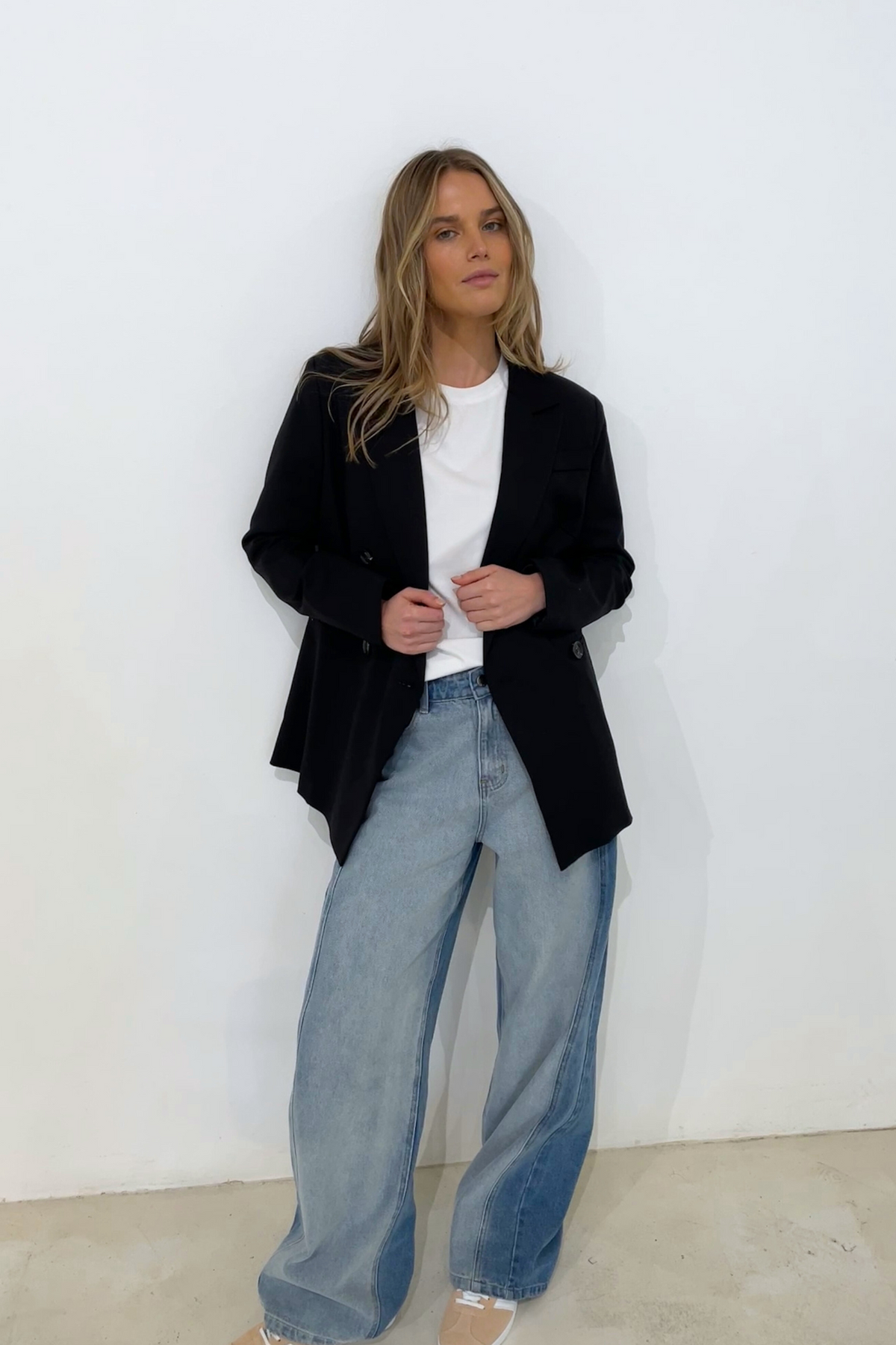 LUCIE BLAZER- BLACK
