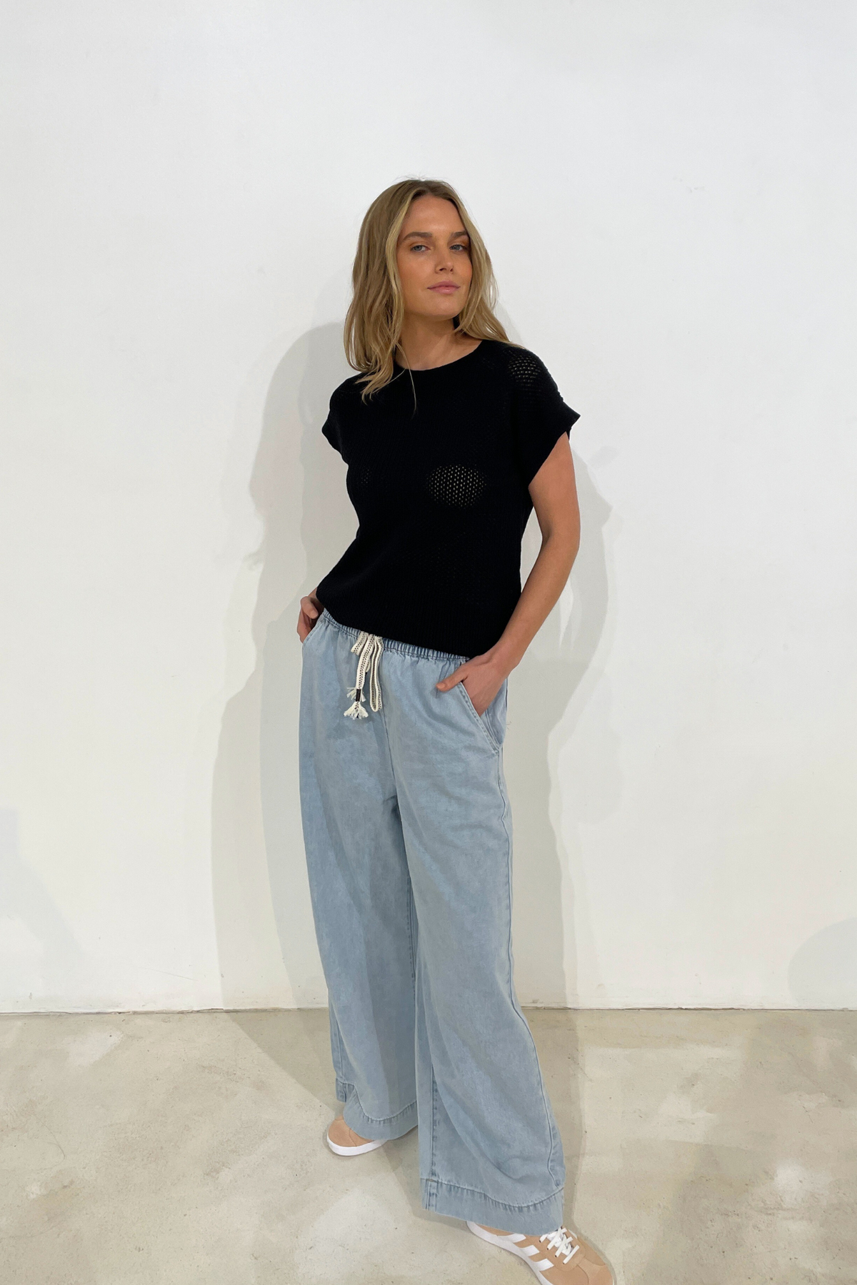 LANI KNIT TOP - BLACK
