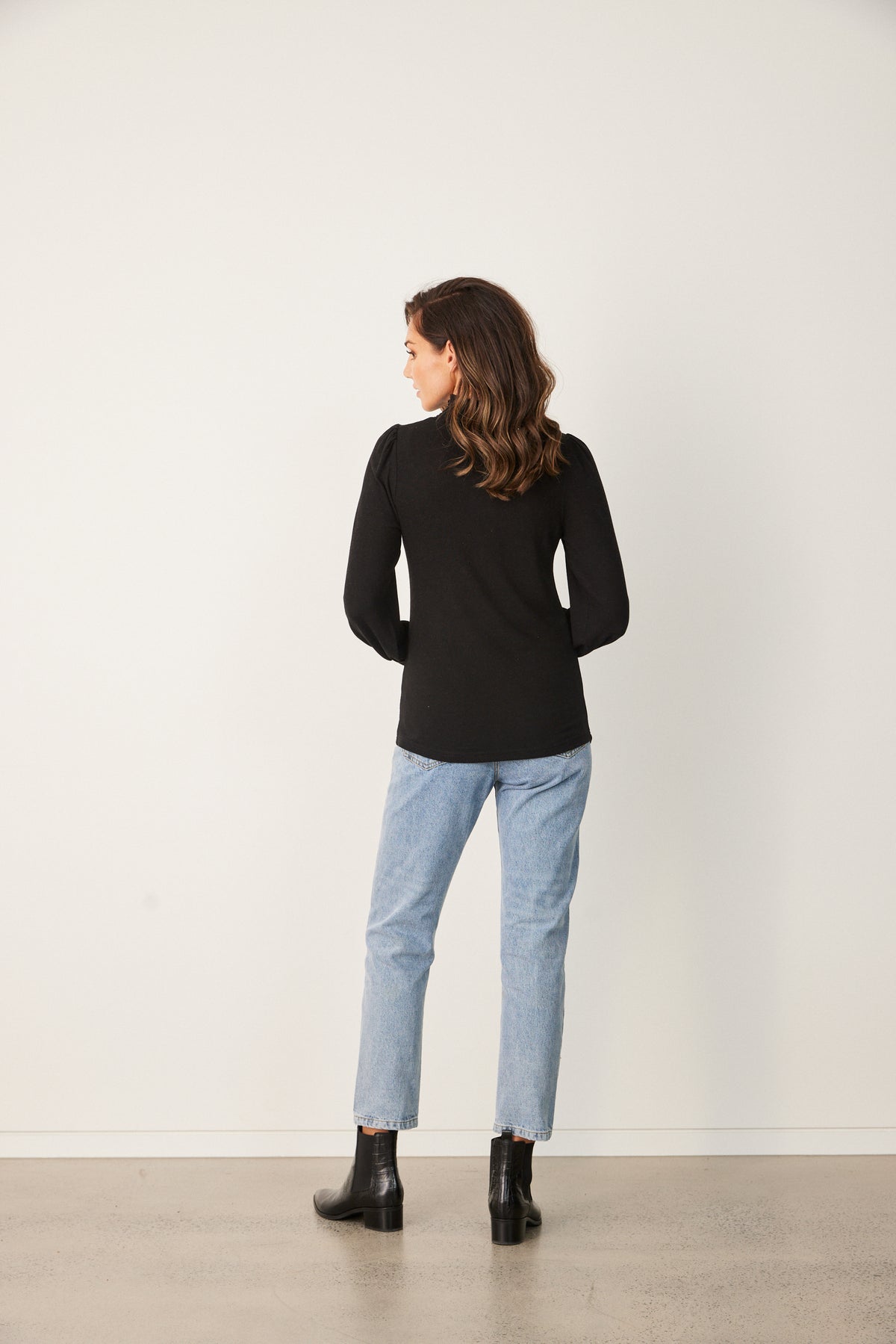 IRIS LONG SLEEVE BLOUSE- BLACK