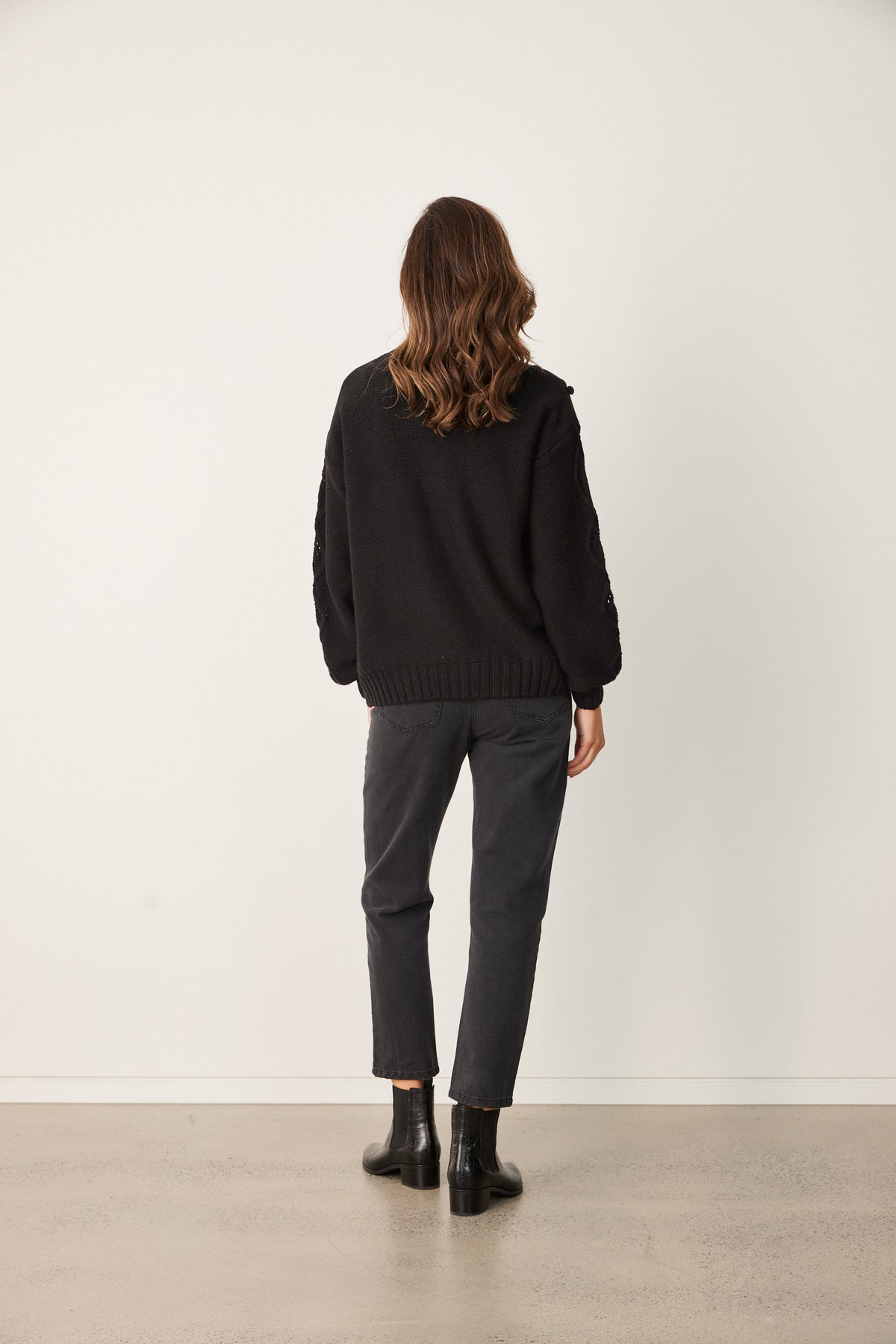 AMARA KNIT- BLACK